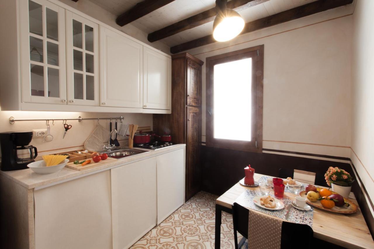 Q Flats Lägenhet Cagliari Exteriör bild